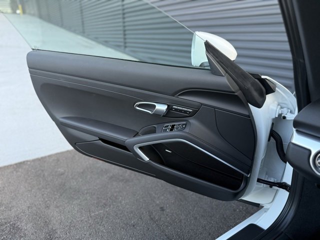 New 2025 Porsche 718 Cayman image 13