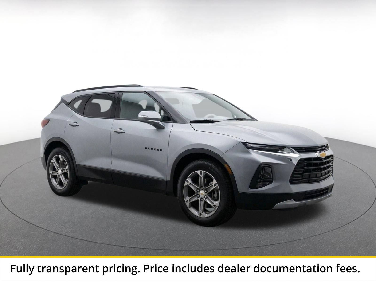 Used 2025 Chevrolet Blazer LT FWD image 1