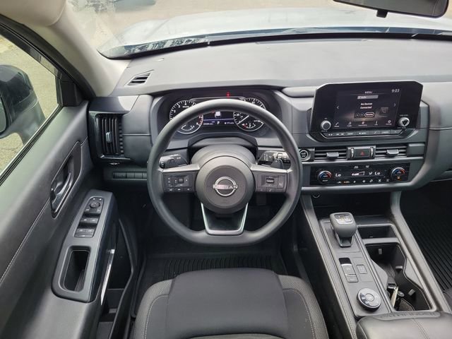 Used 2024 Nissan Pathfinder S AWD/4WD image 28