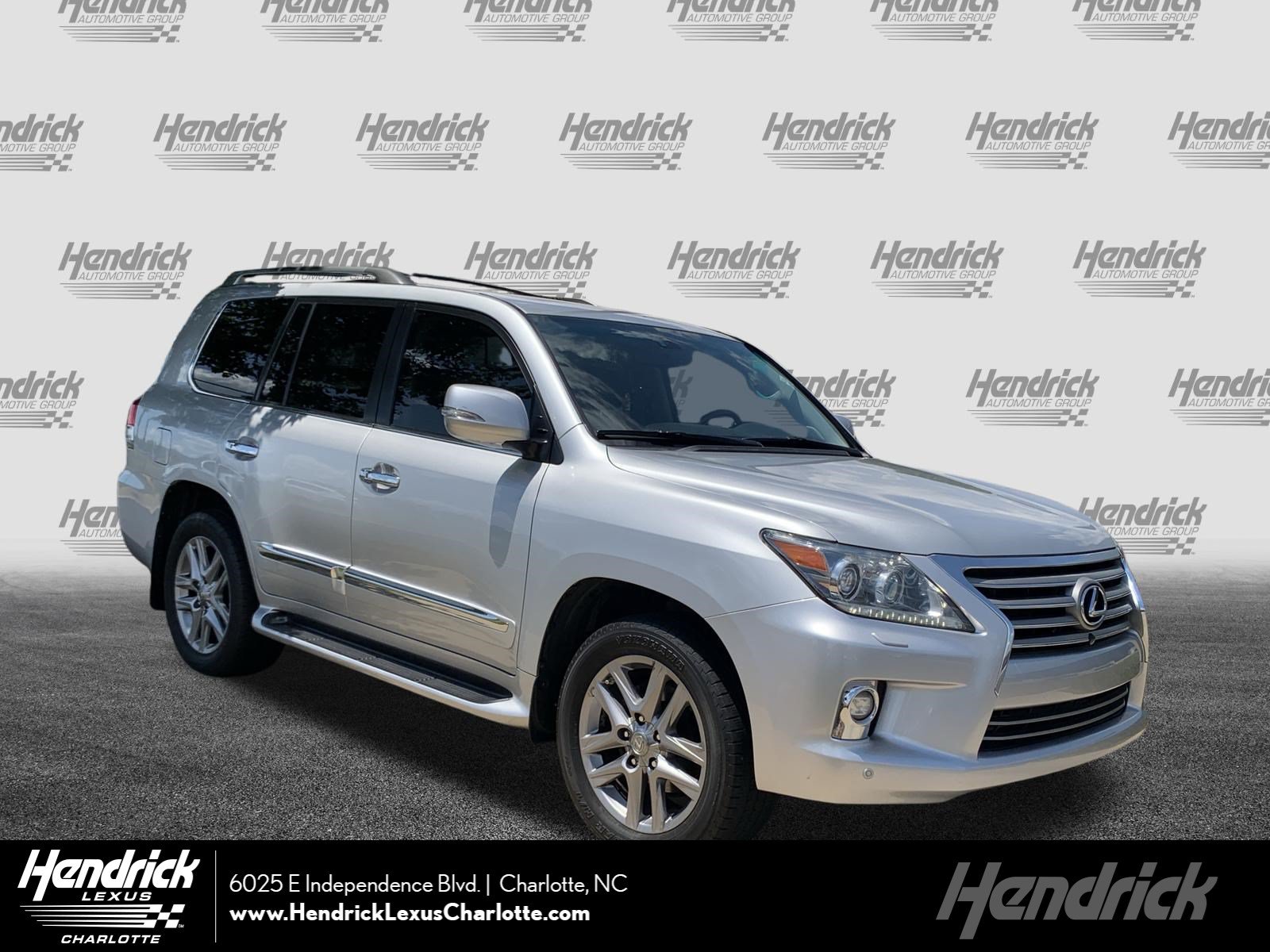 Used 2015 Lexus LX 570 4WD w/ Luxury Package image 1