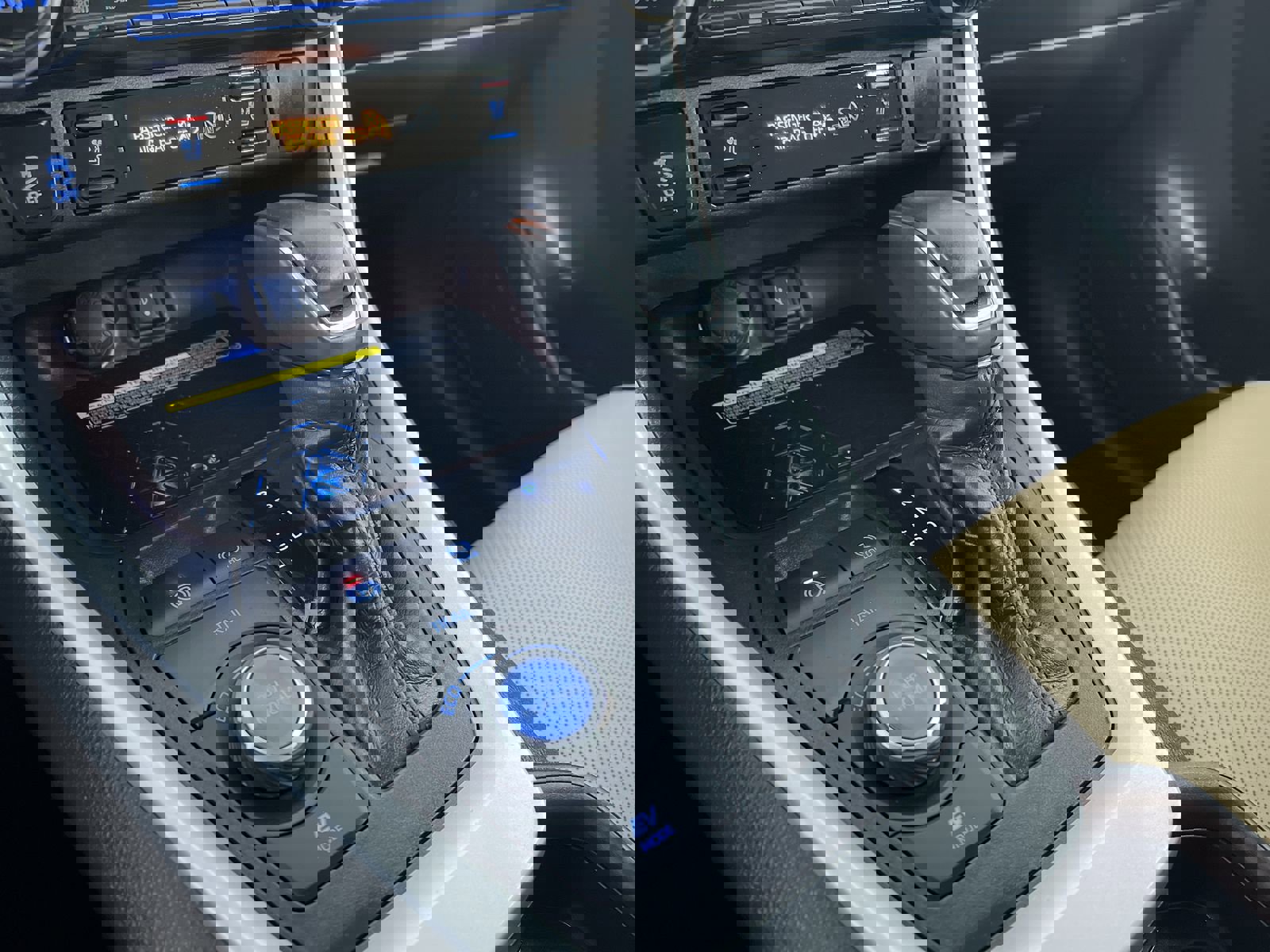 Used 2020 Toyota RAV4 Limited image 22