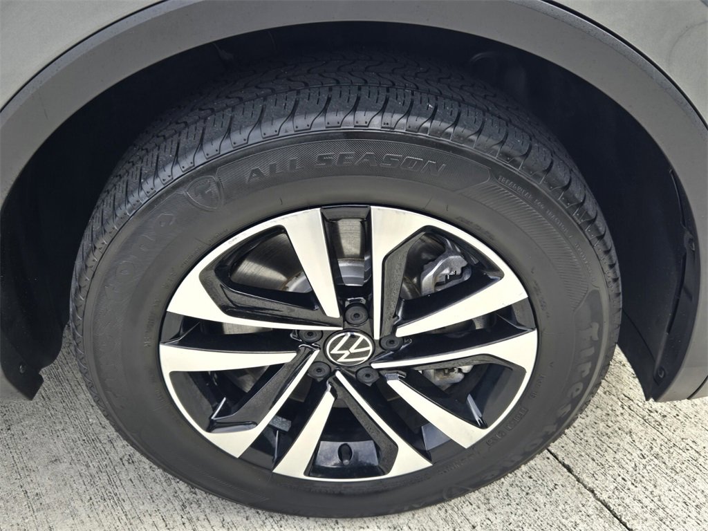 Used 2022 Volkswagen Tiguan S image 10