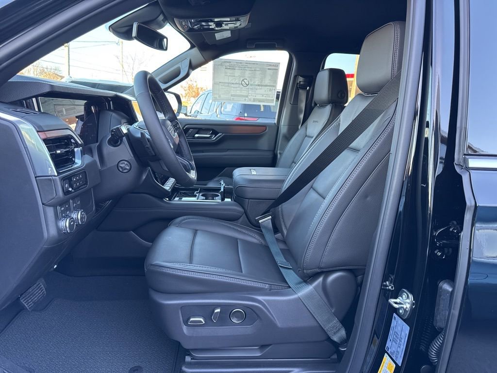 New 2026 GMC Yukon XL Denali image 19