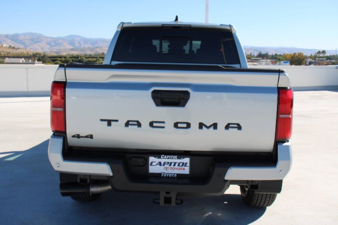 New 2025 Toyota Tacoma TRD Sport image 5