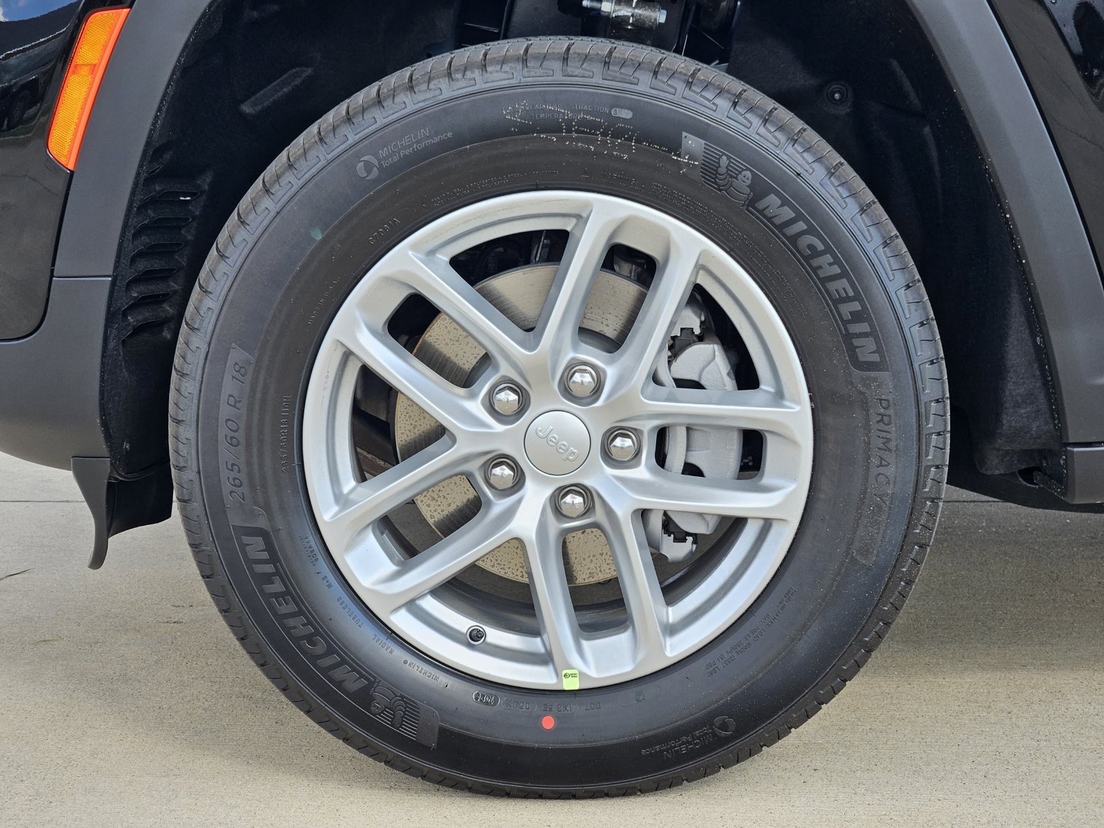New 2026 Jeep Grand Cherokee Laredo RWD image 12
