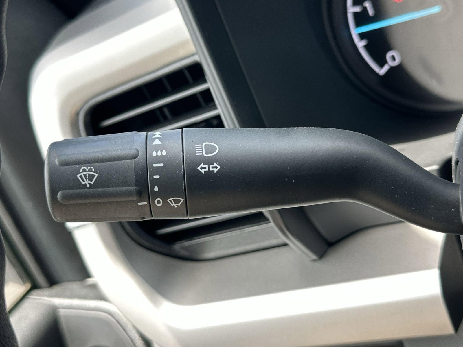 New 2025 Ford F550 4x4 Regular Cab Super Duty image 26