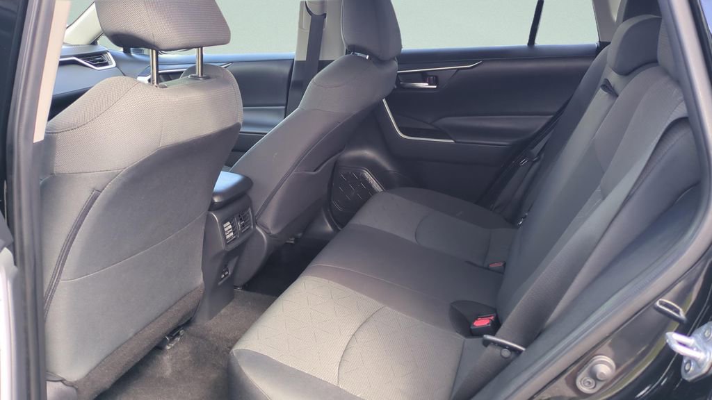 Used 2024 Toyota RAV4 XLE image 12