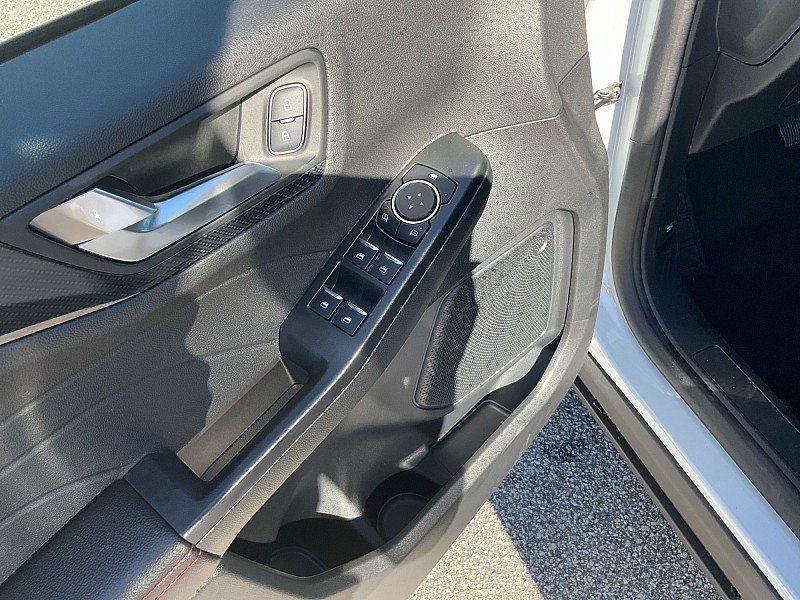 New 2026 Ford Escape ST-Line w/ Cold Weather Package FWD image 21