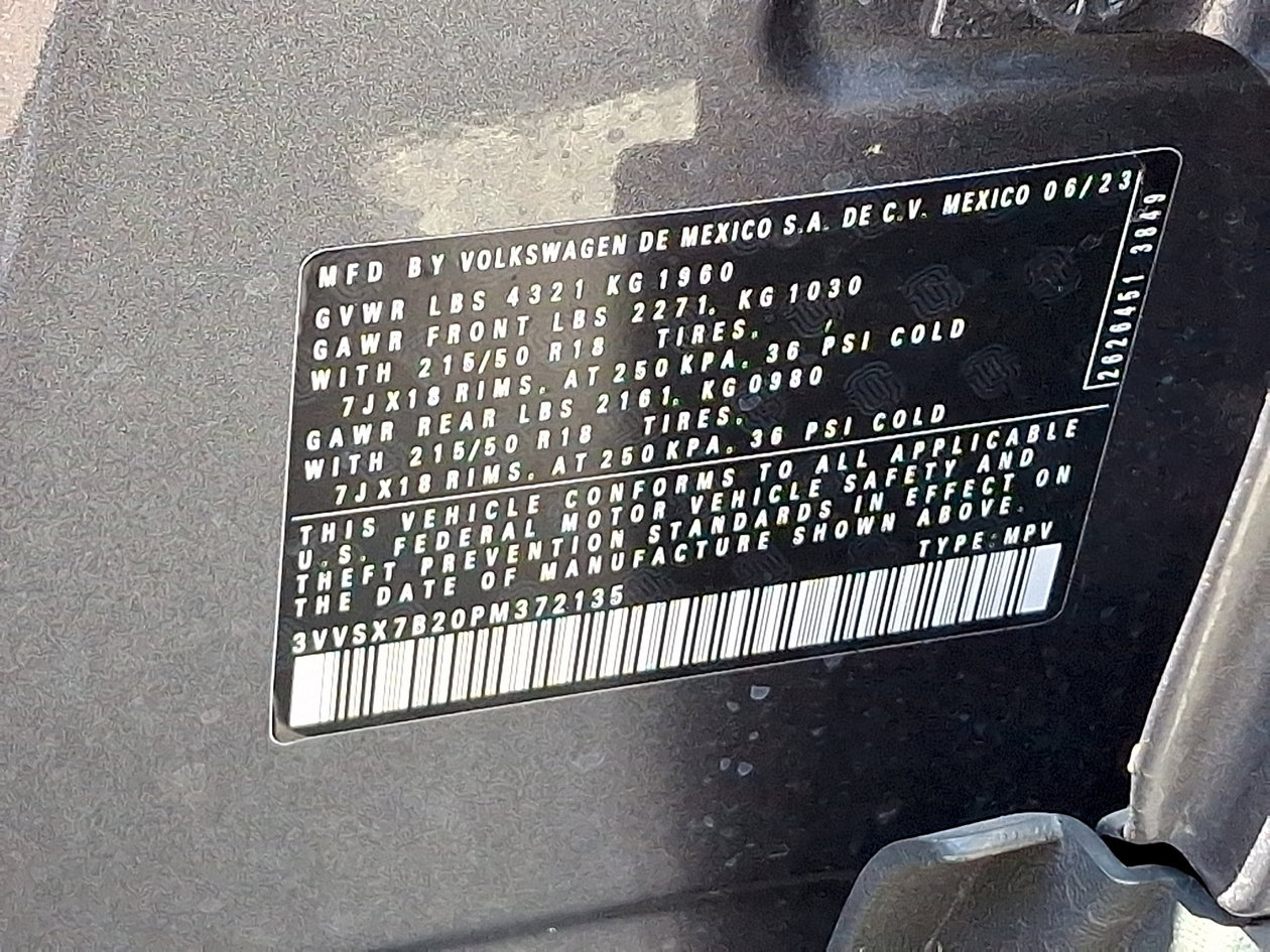 Certified 2023 Volkswagen Taos SE FWD image 28