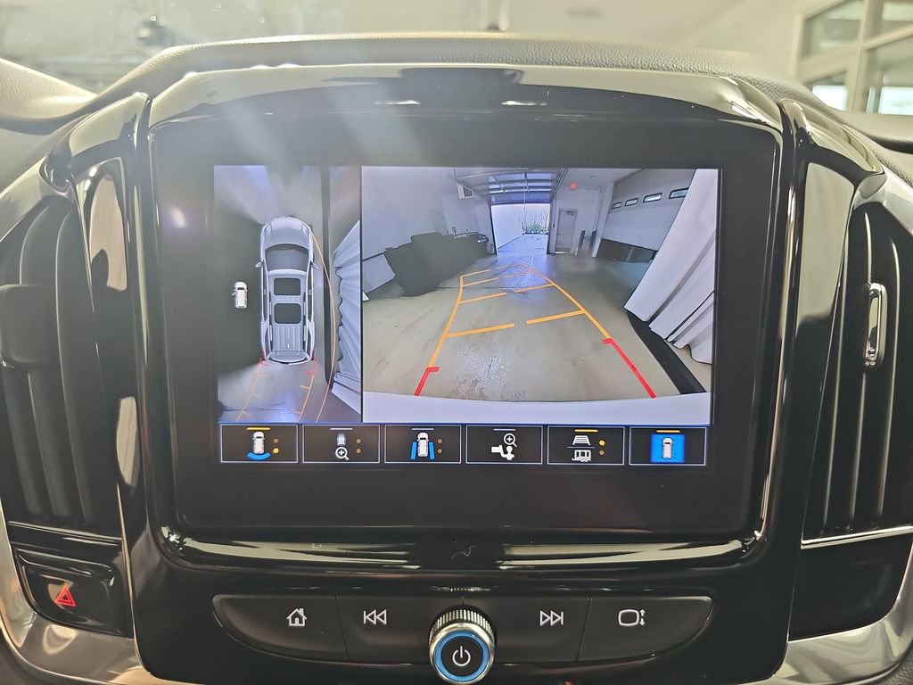 Certified 2023 Chevrolet Traverse High Country AWD/4WD image 31
