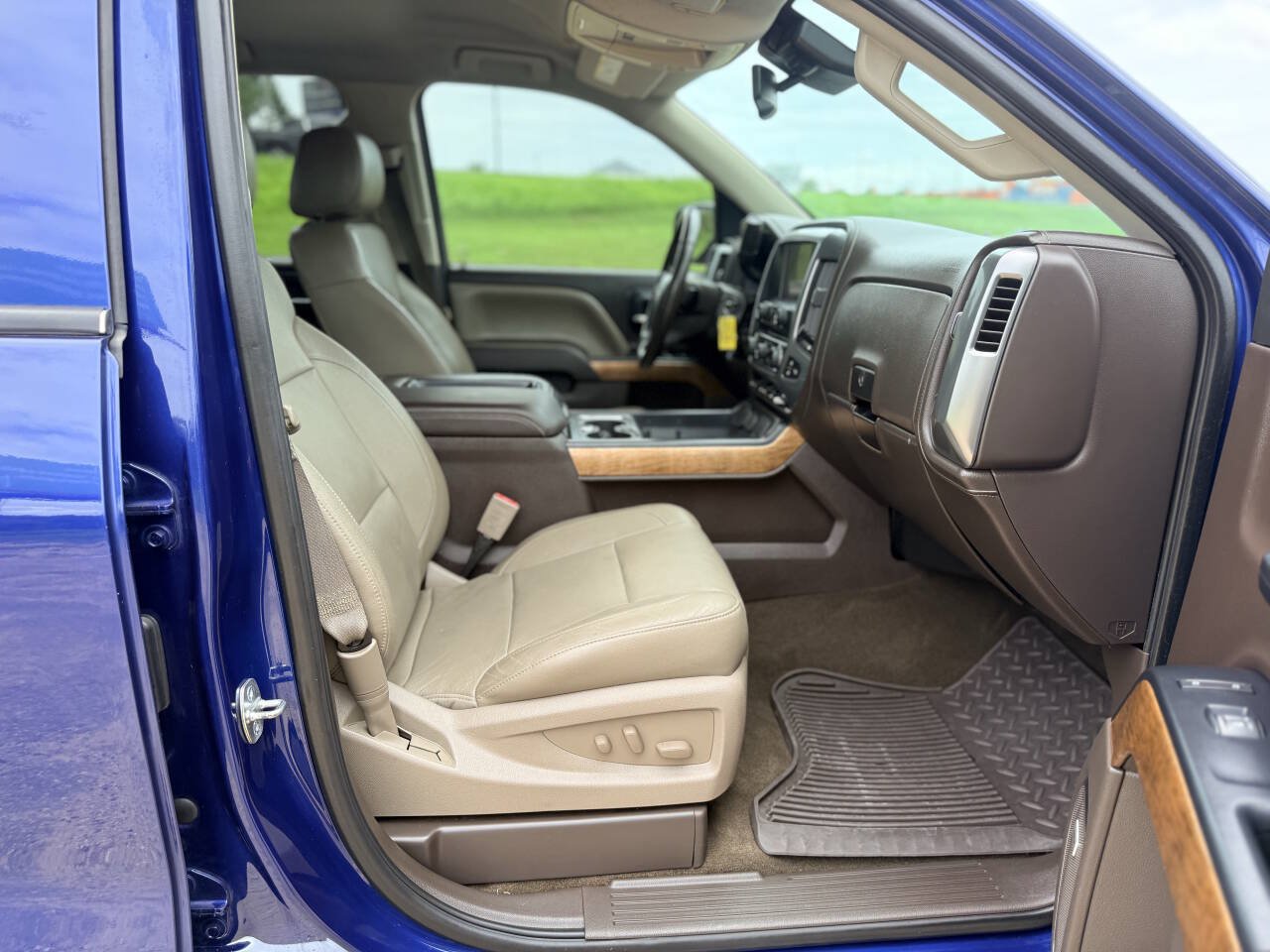 Used 2014 Chevrolet Silverado 1500 LTZ w/ Texas Edition, 1LZ Trim RWD image 17