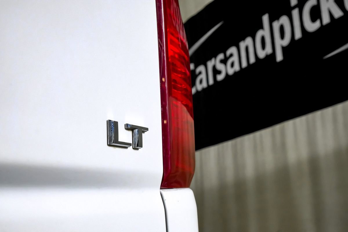 Used 2023 Chevrolet Silverado 2500 LT image 48