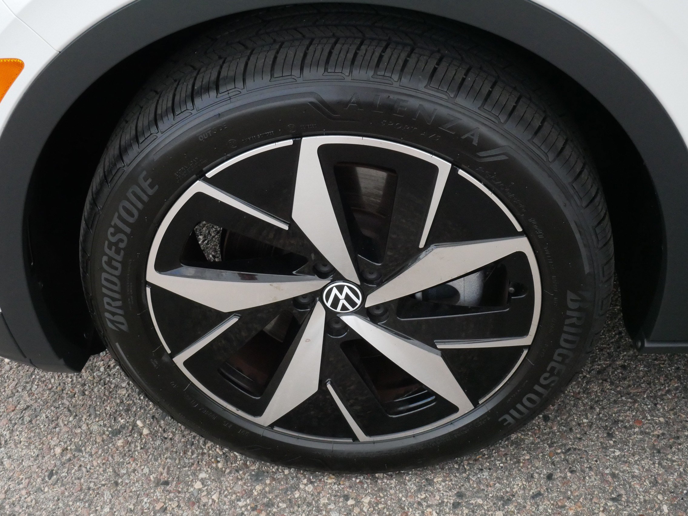 Certified 2023 Volkswagen ID.4 Pro S AWD/4WD image 15