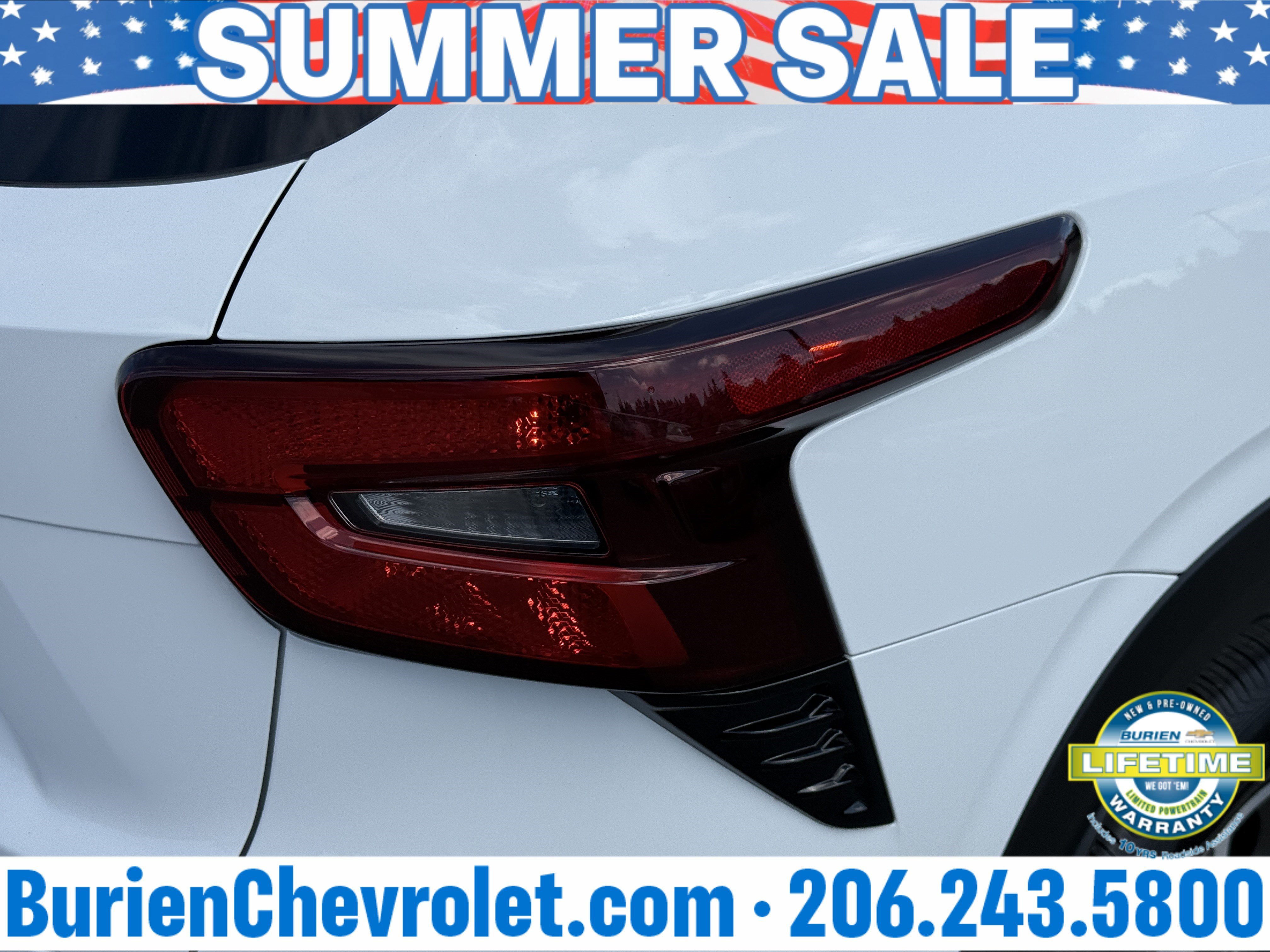 Used 2025 Chevrolet Trax LT FWD image 37