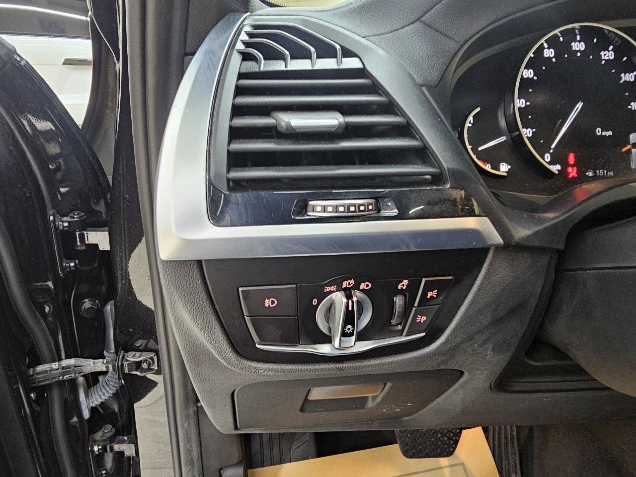 Used 2018 BMW X3 xDrive30i AWD/4WD image 37