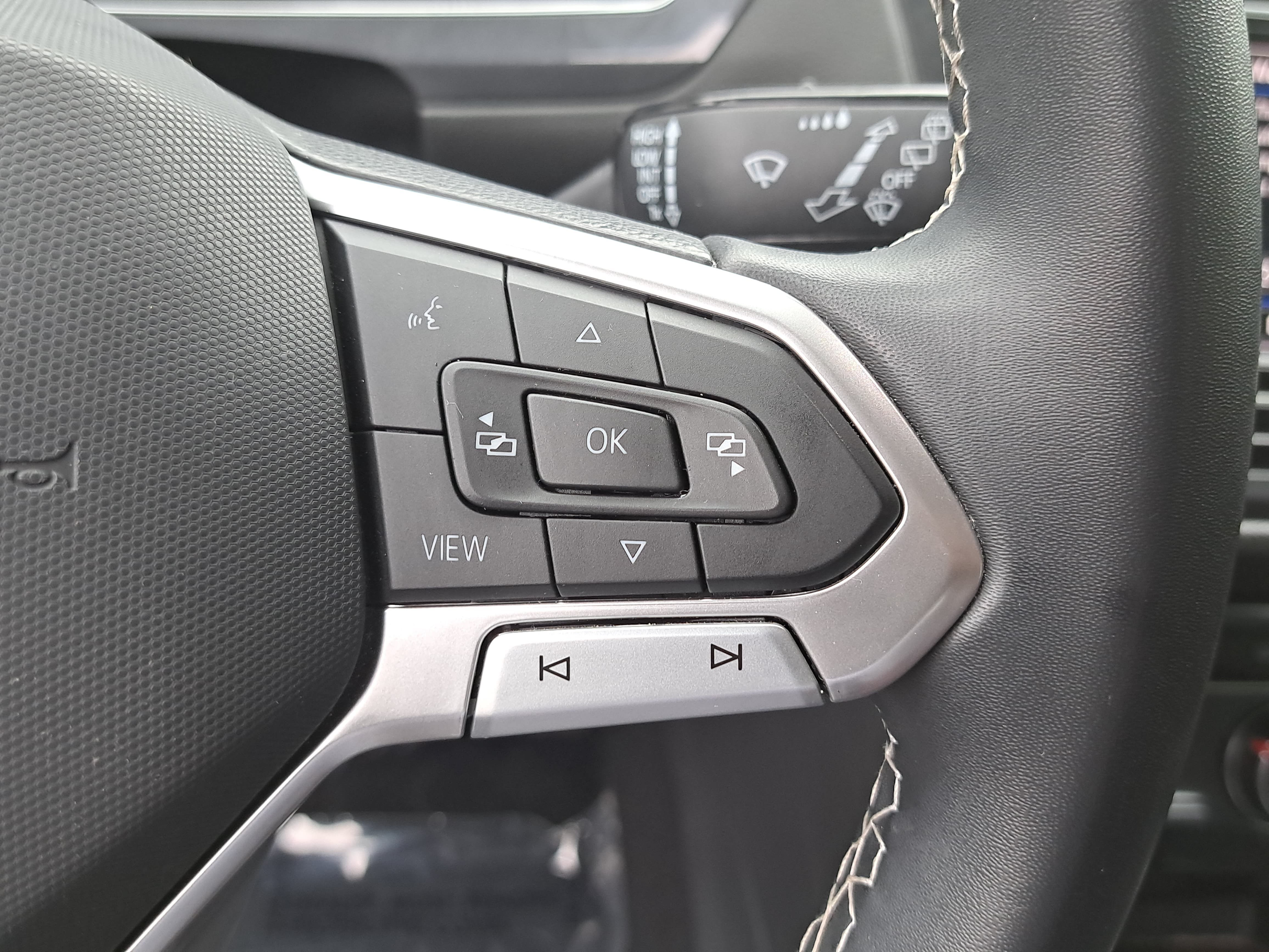 Used 2023 Volkswagen Tiguan S w/ Driver Assistance Package AWD/4WD image 18