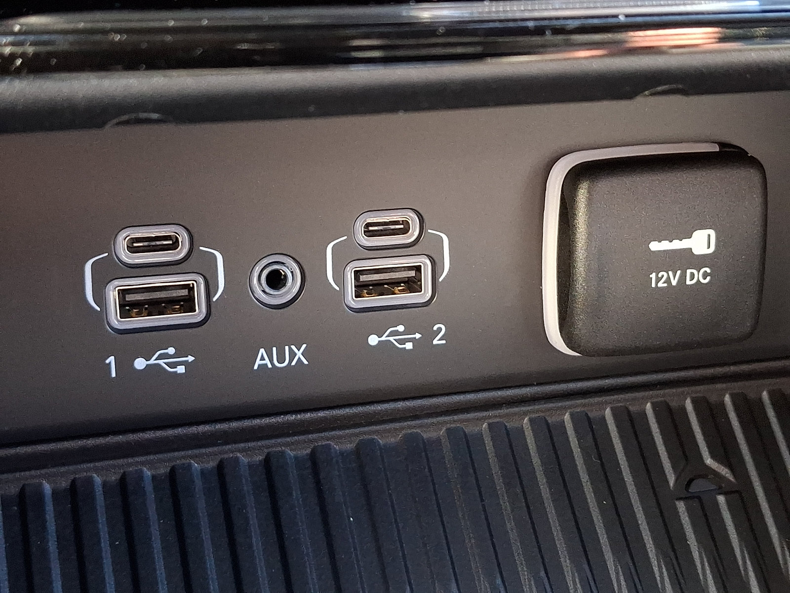 New 2027 Jeep Grand Cherokee Limited AWD/4WD image 16