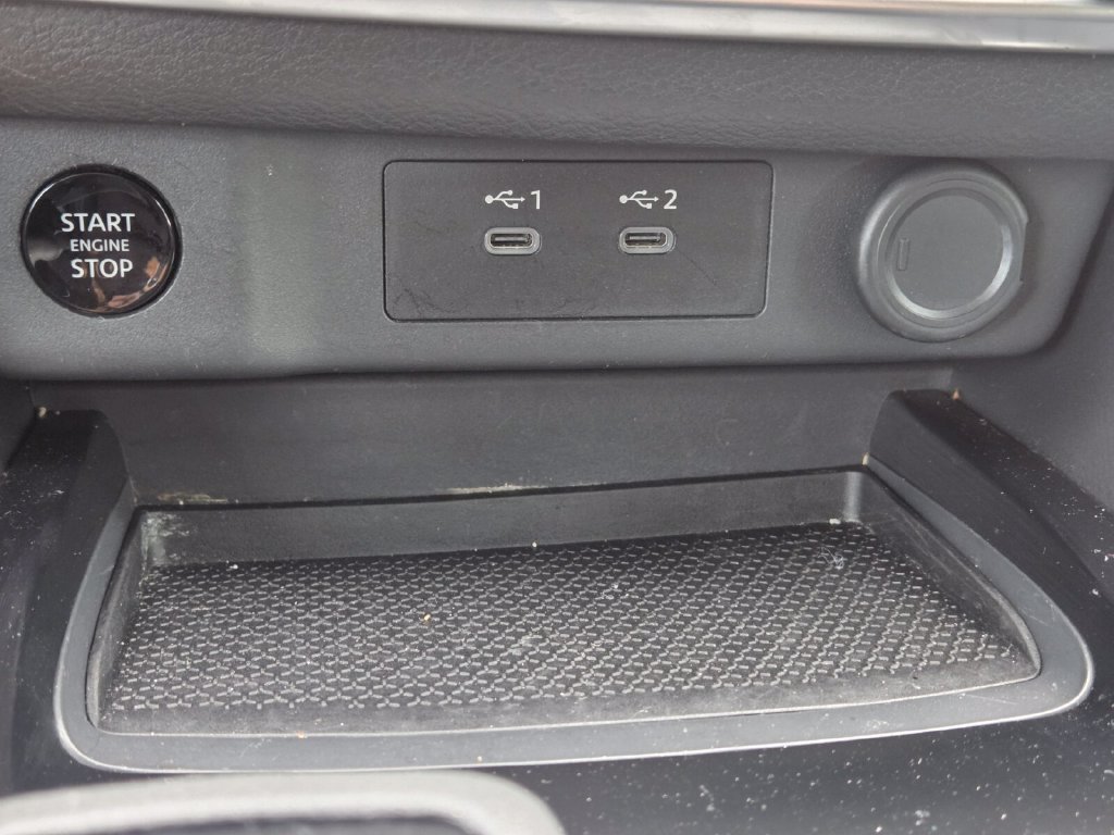 Used 2026 Nissan Rogue S FWD image 17