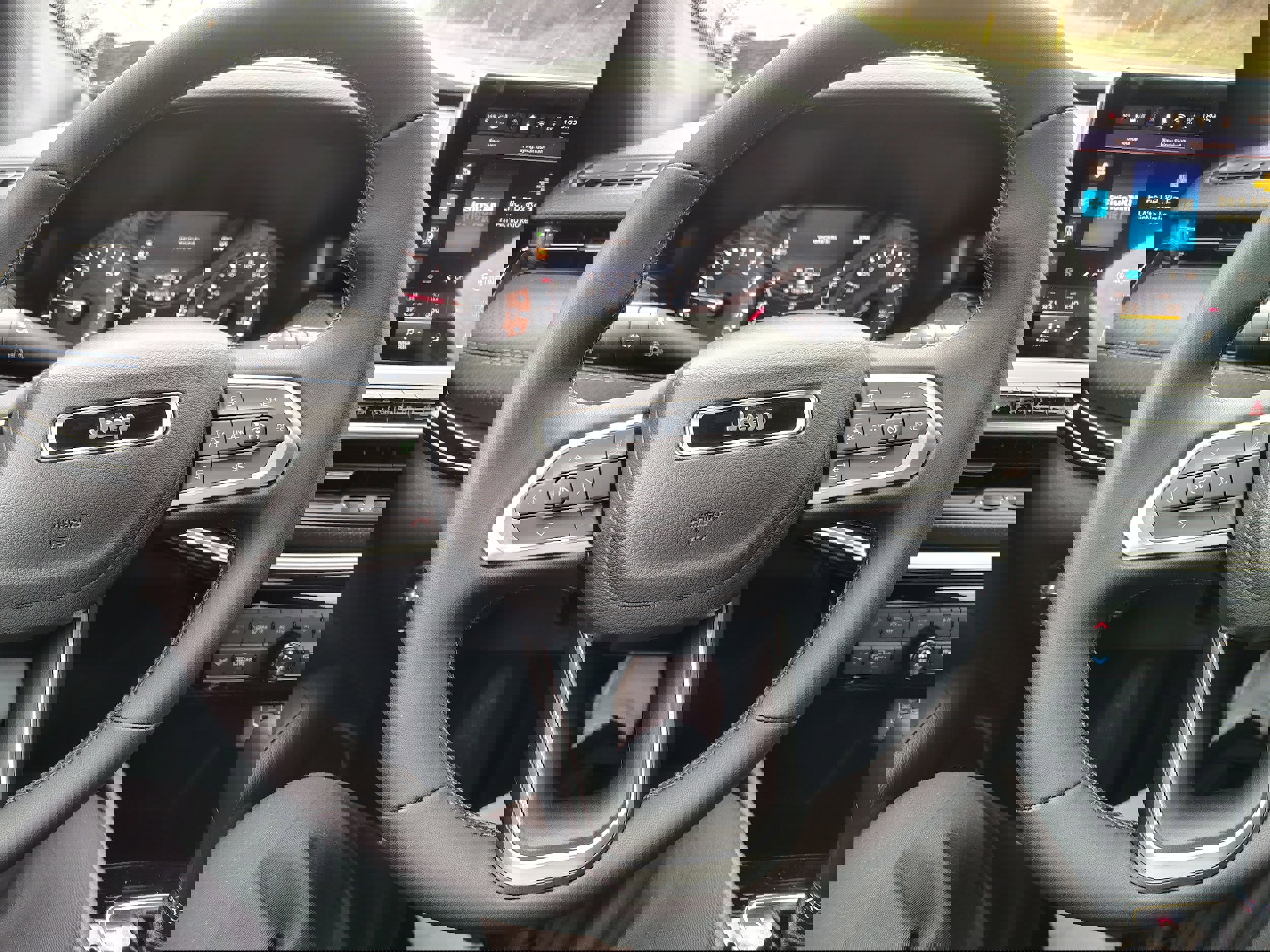 New 2026 Jeep Compass Limited image 16