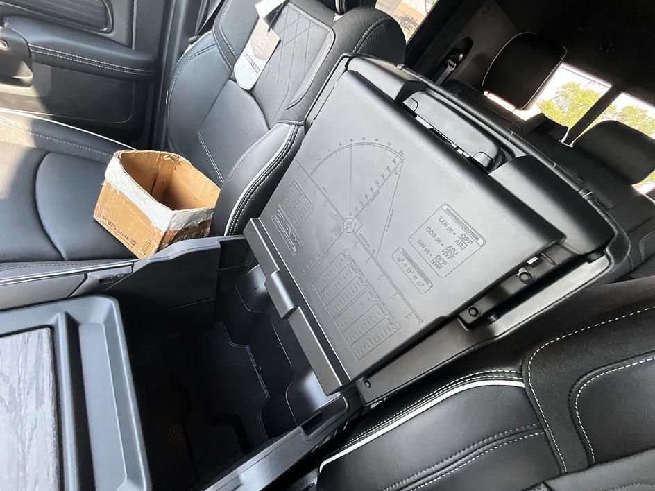 New 2026 RAM 3500 Limited AWD/4WD image 28