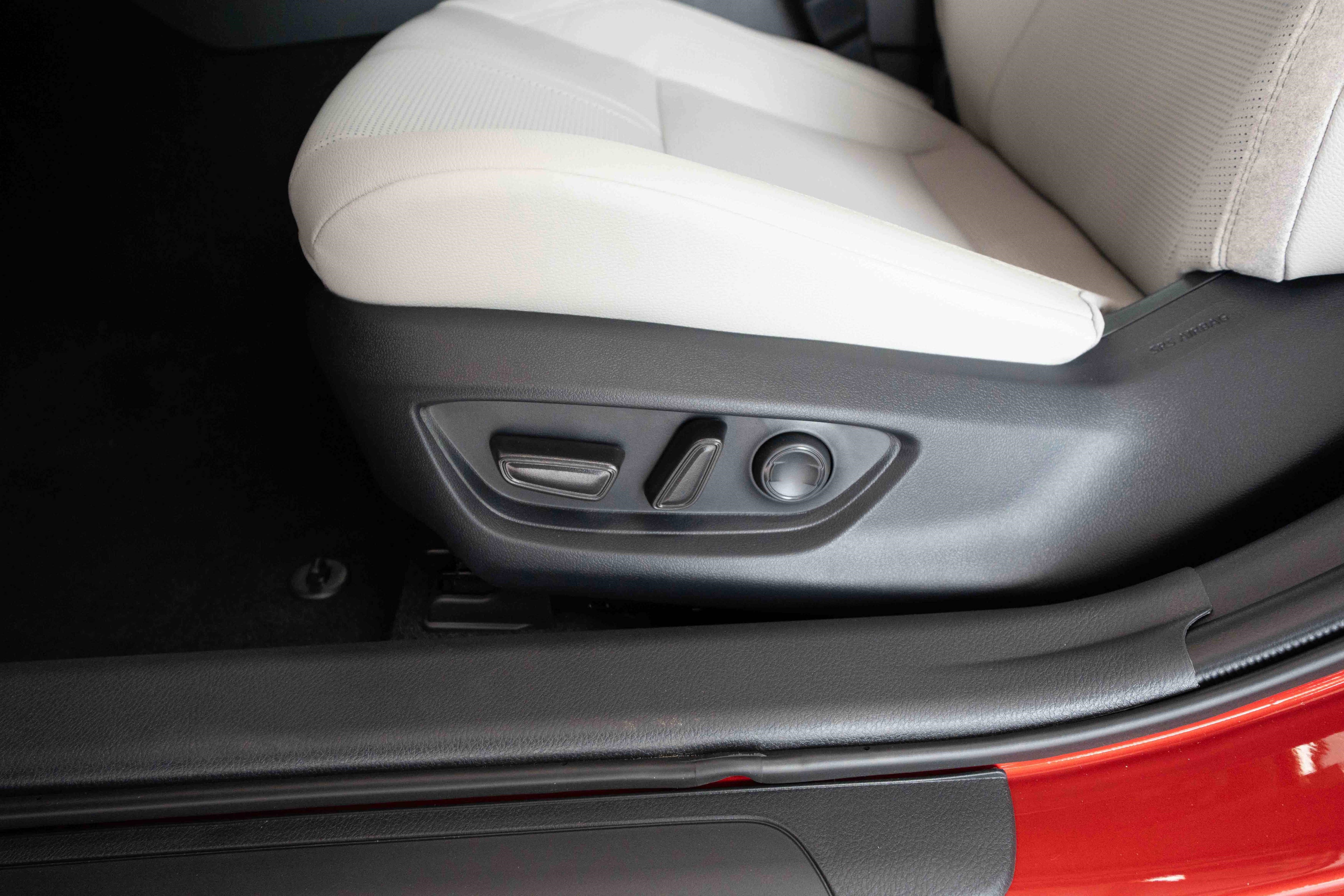 New 2026 Toyota Camry XLE FWD image 12