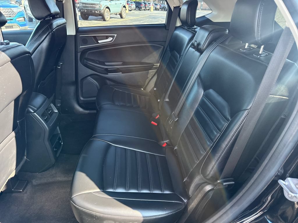 Used 2023 Ford Edge SEL w/ Convenience Package AWD/4WD image 16