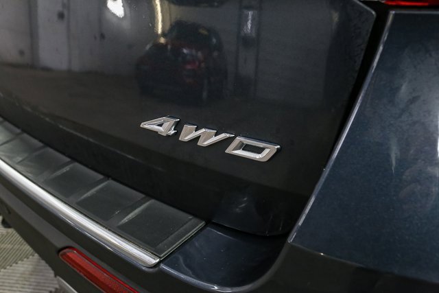 Used 2022 Ford Explorer Limited w/ Limited Technology Package image 10