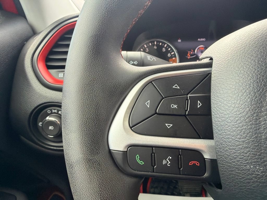 Used 2020 Jeep Renegade Trailhawk AWD/4WD image 27