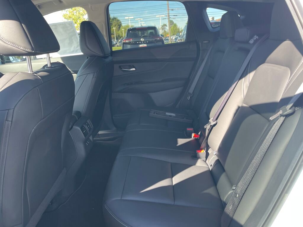 New 2026 Nissan Murano SL image 13