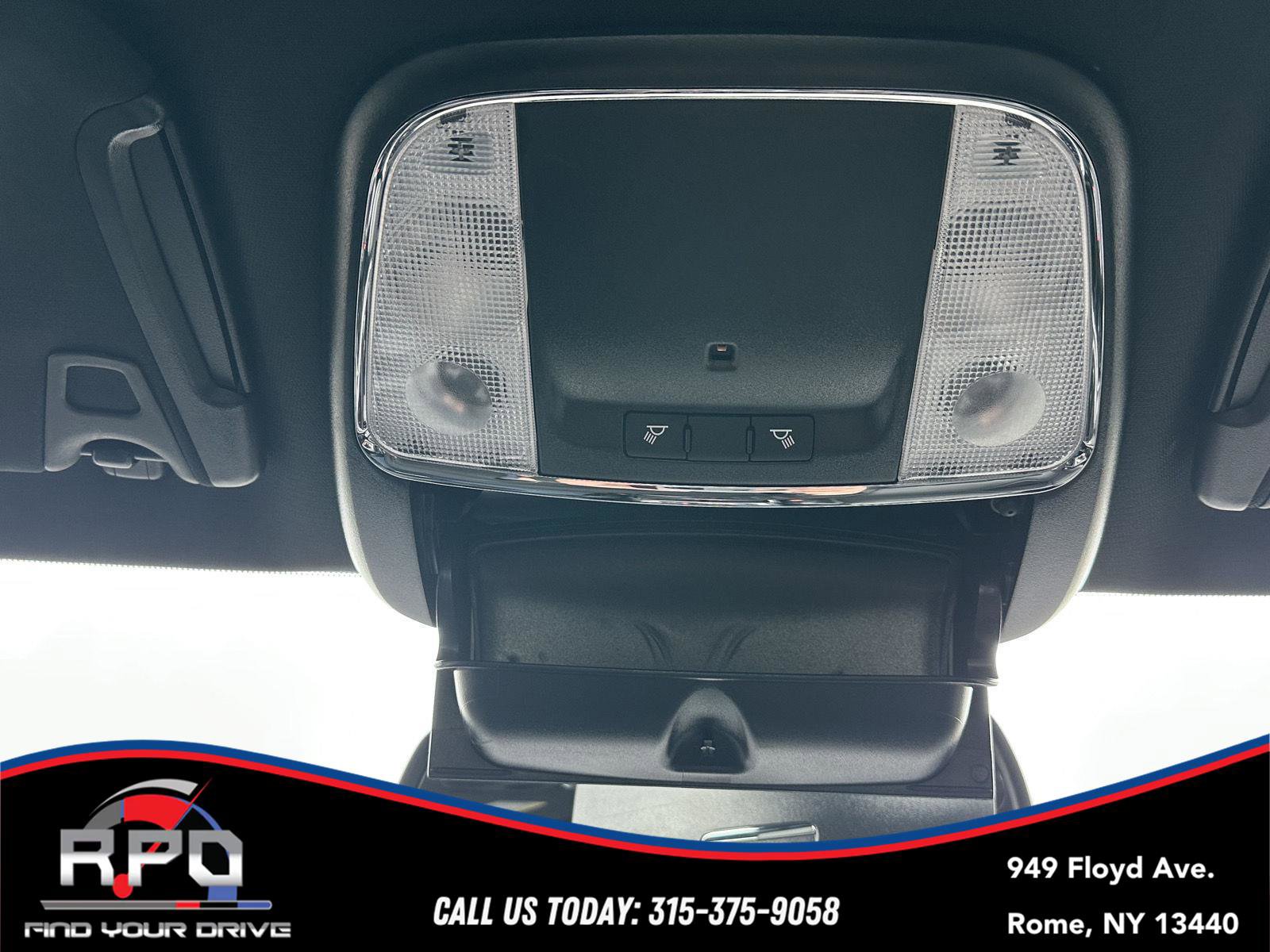 Used 2019 Dodge Charger SXT w/ Plus Group image 34