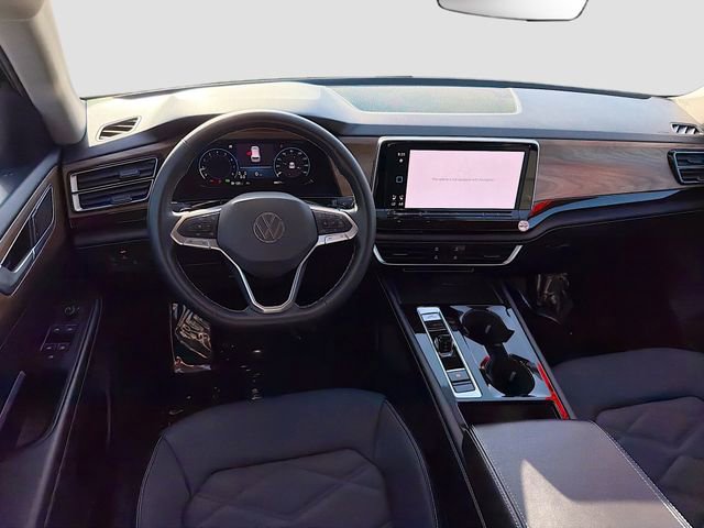 Used 2024 Volkswagen Atlas SE image 21