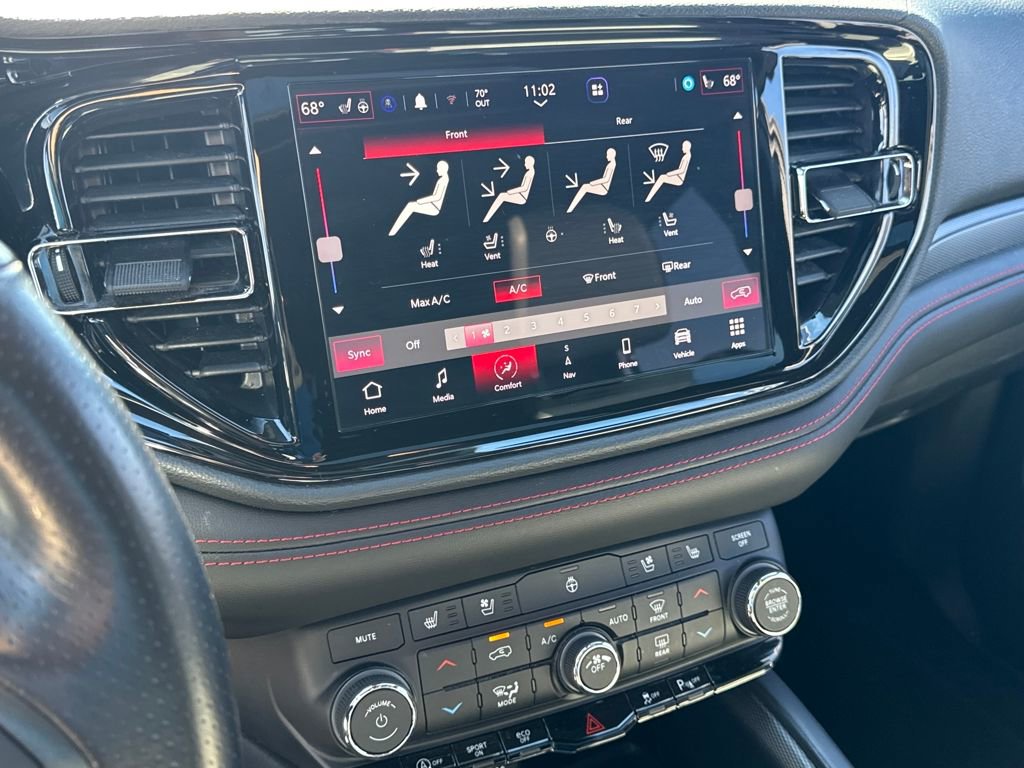 Used 2023 Dodge Durango GT image 25