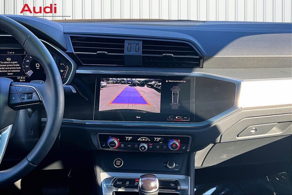 Used 2025 Audi Q3 2.0T Premium w/ Convenience Package image 9