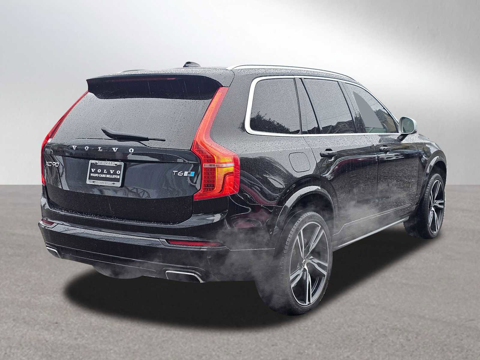 Used 2017 Volvo XC90 T6 R-Design w/ Vision Package image 3