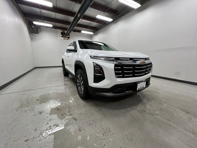 Certified 2025 Chevrolet Equinox LT image 2