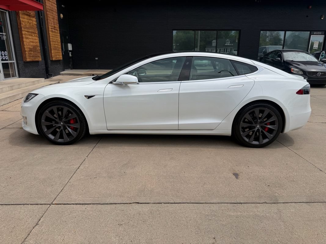 Used 2019 Tesla Model S Performance AWD/4WD image 16