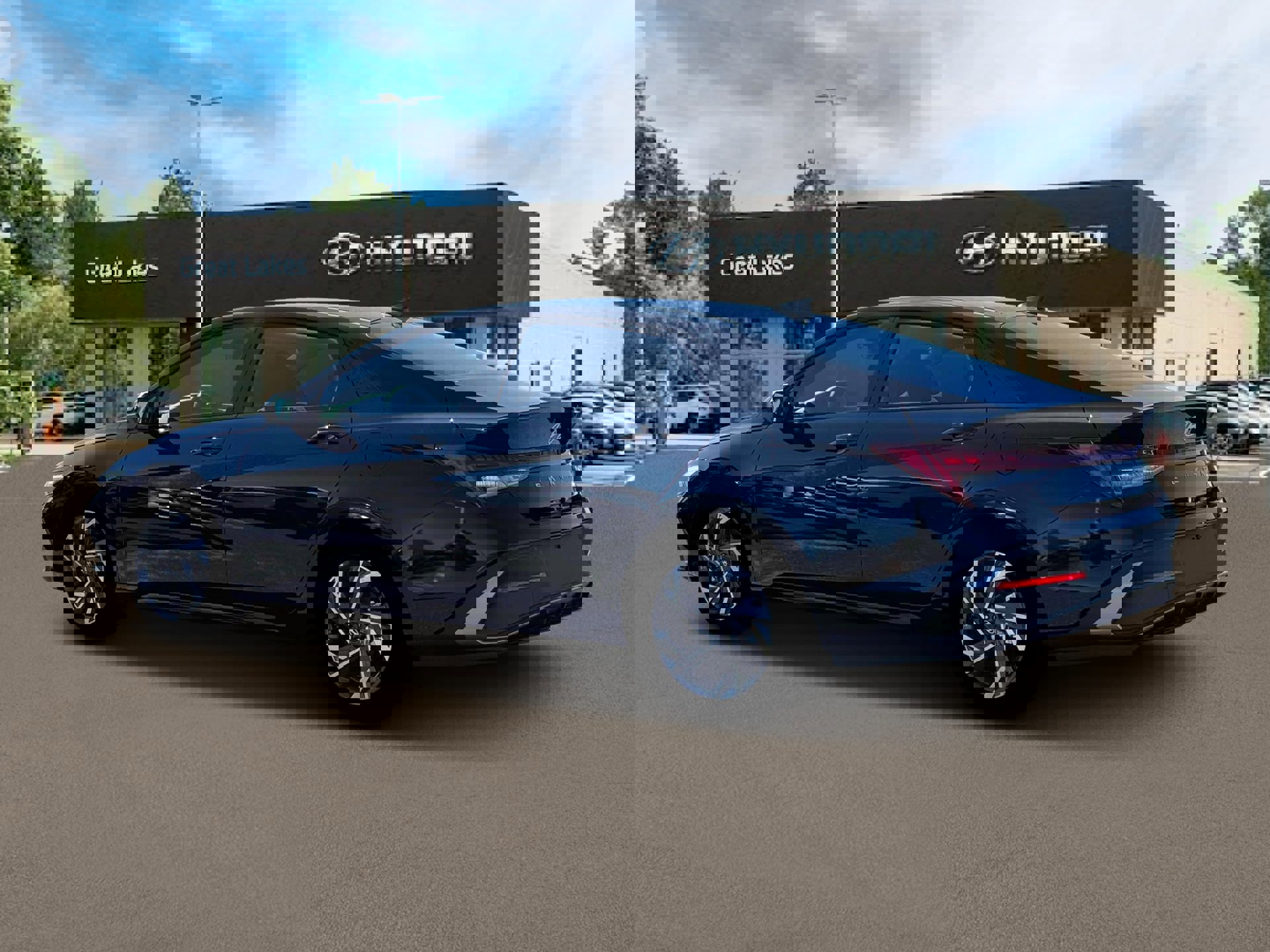 New 2025 Hyundai Elantra SEL image 4