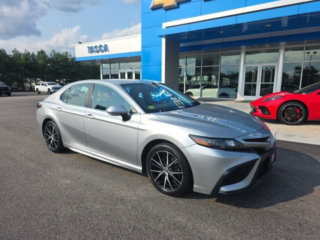 Used 2024 Toyota Camry SE