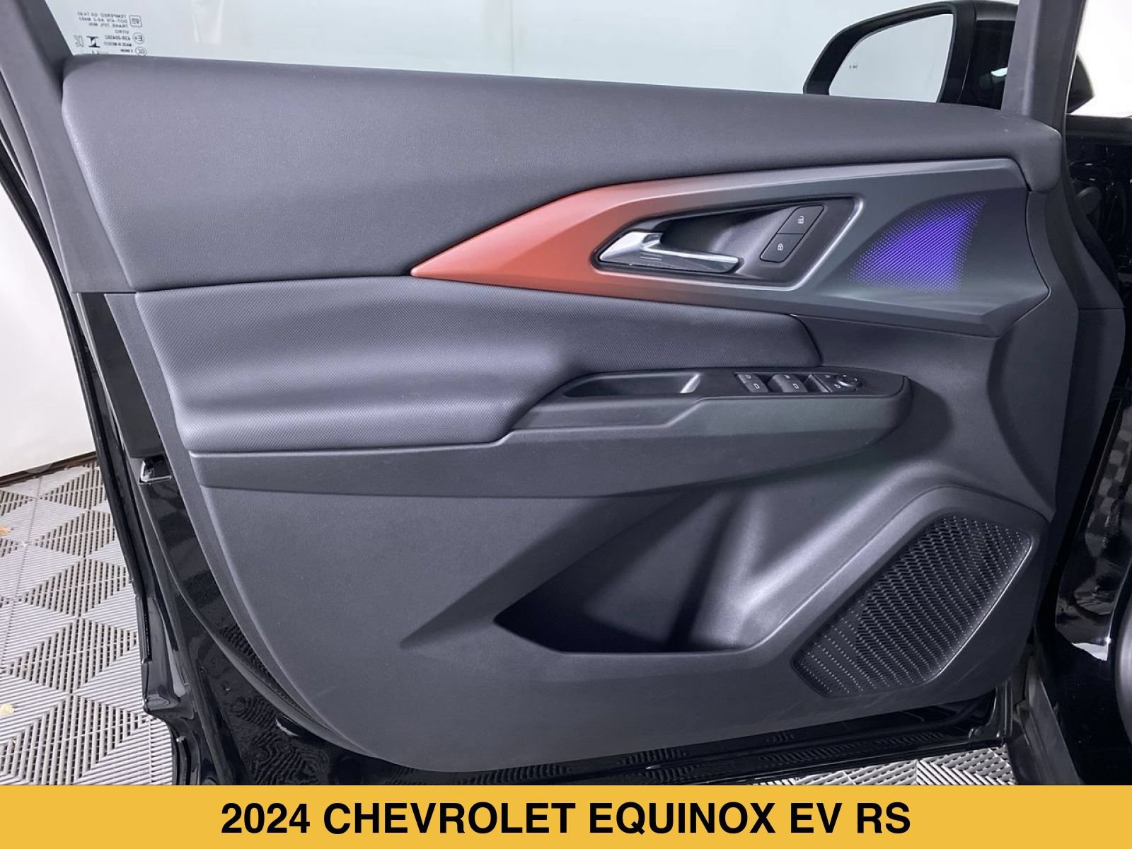 Certified 2024 Chevrolet Equinox EV RS AWD/4WD image 10