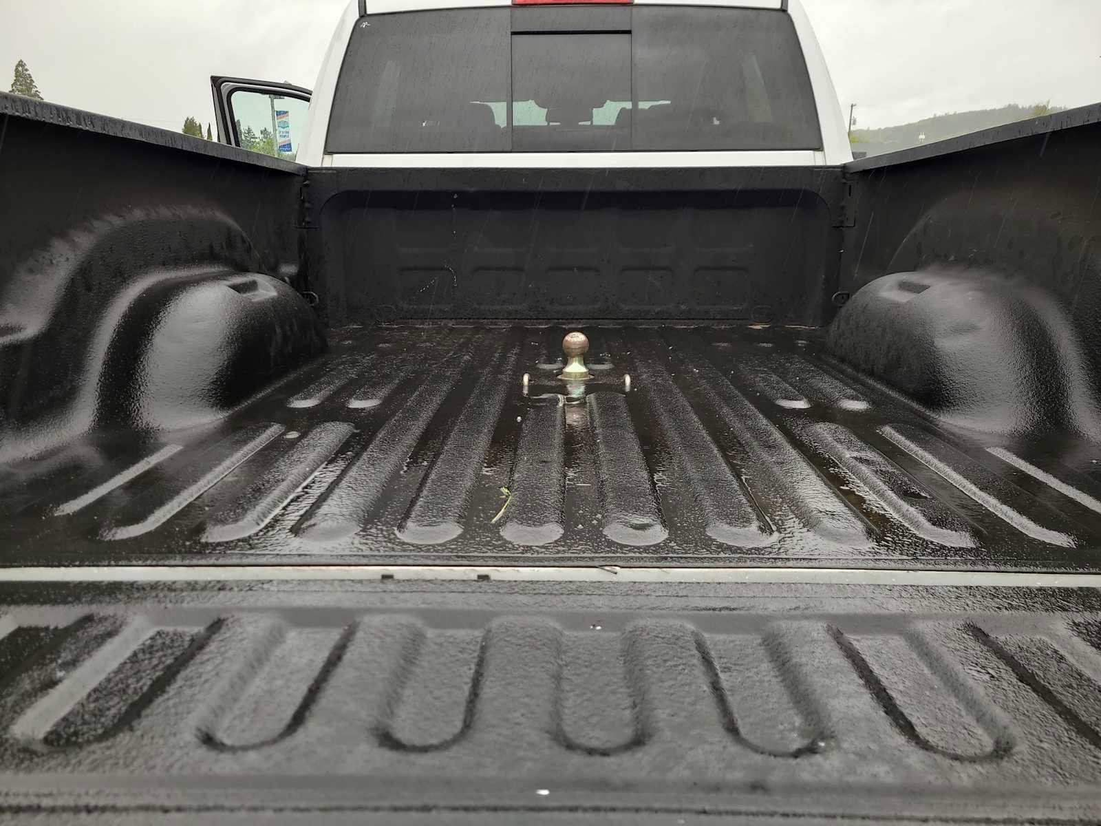 Used 2017 RAM 3500 Laramie w/ Cold Weather Group image 27