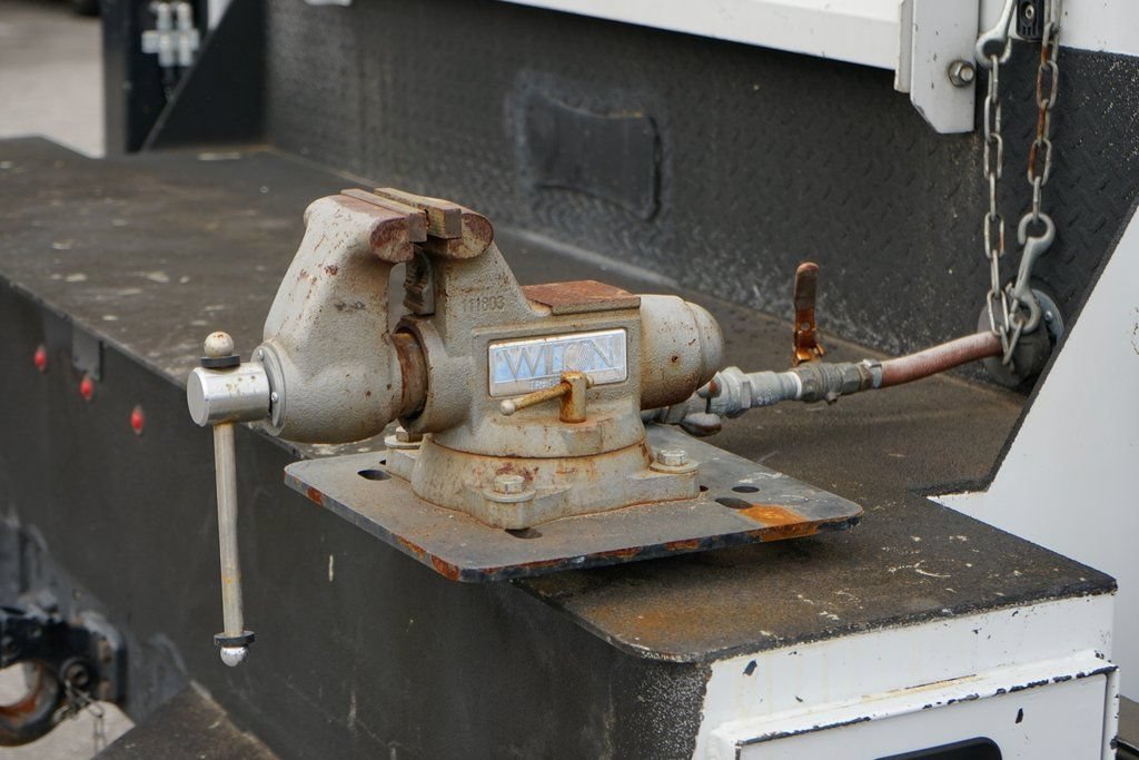 Used 2019 Ford F750 2WD Regular Cab Super Duty image 13