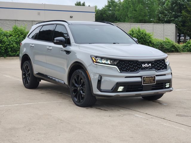 Used 2023 Kia Sorento SX AWD/4WD image 3