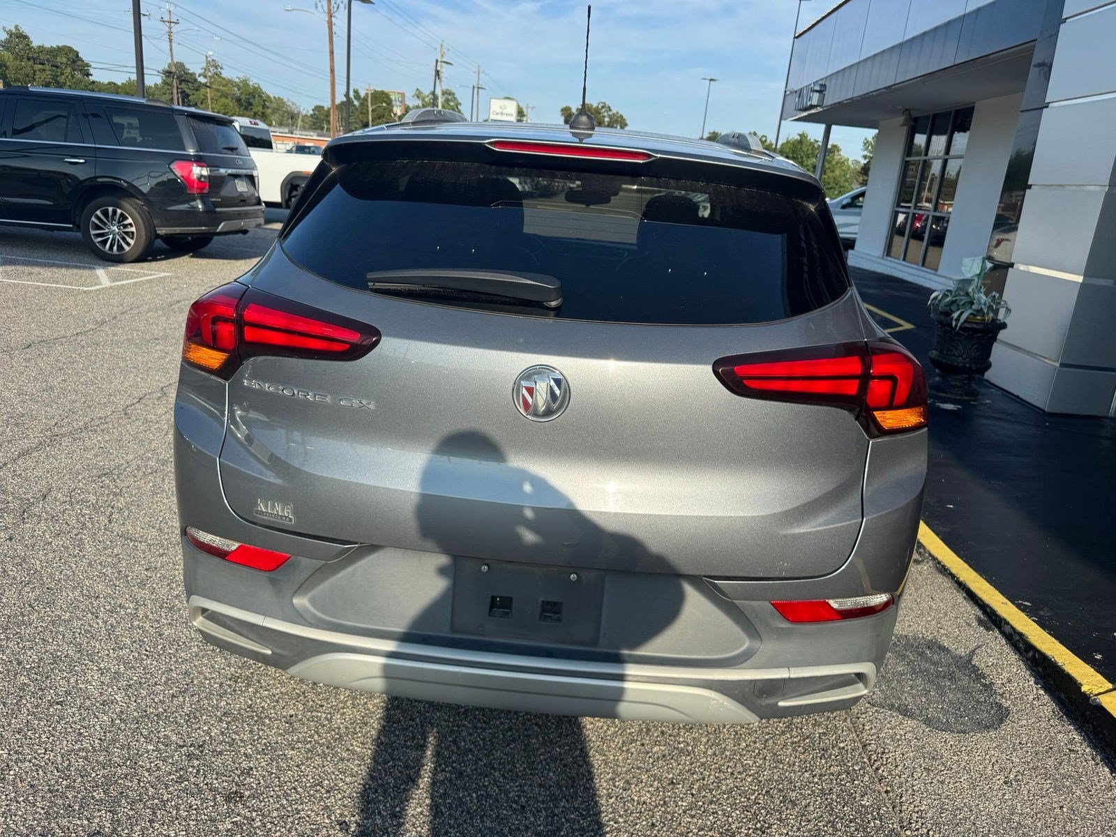 Certified 2020 Buick Encore GX Select FWD image 13