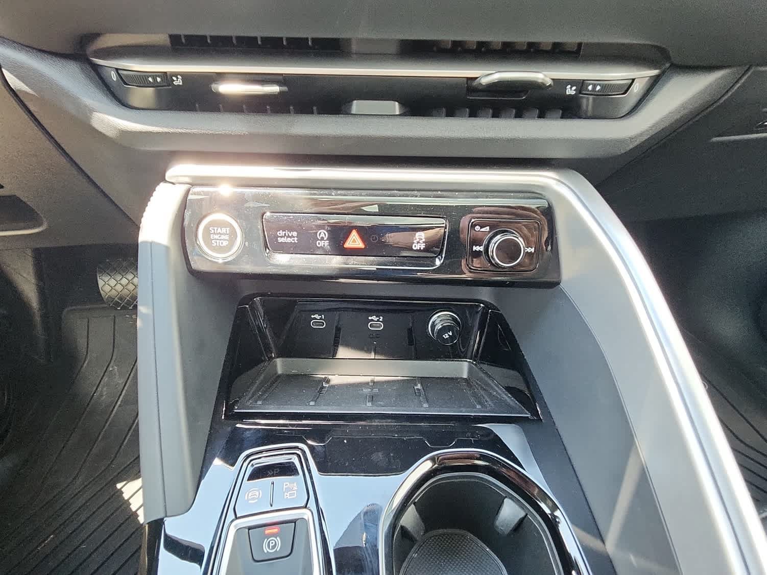 Certified 2025 Audi Q5 Premium w/ Convenience Package AWD/4WD image 21
