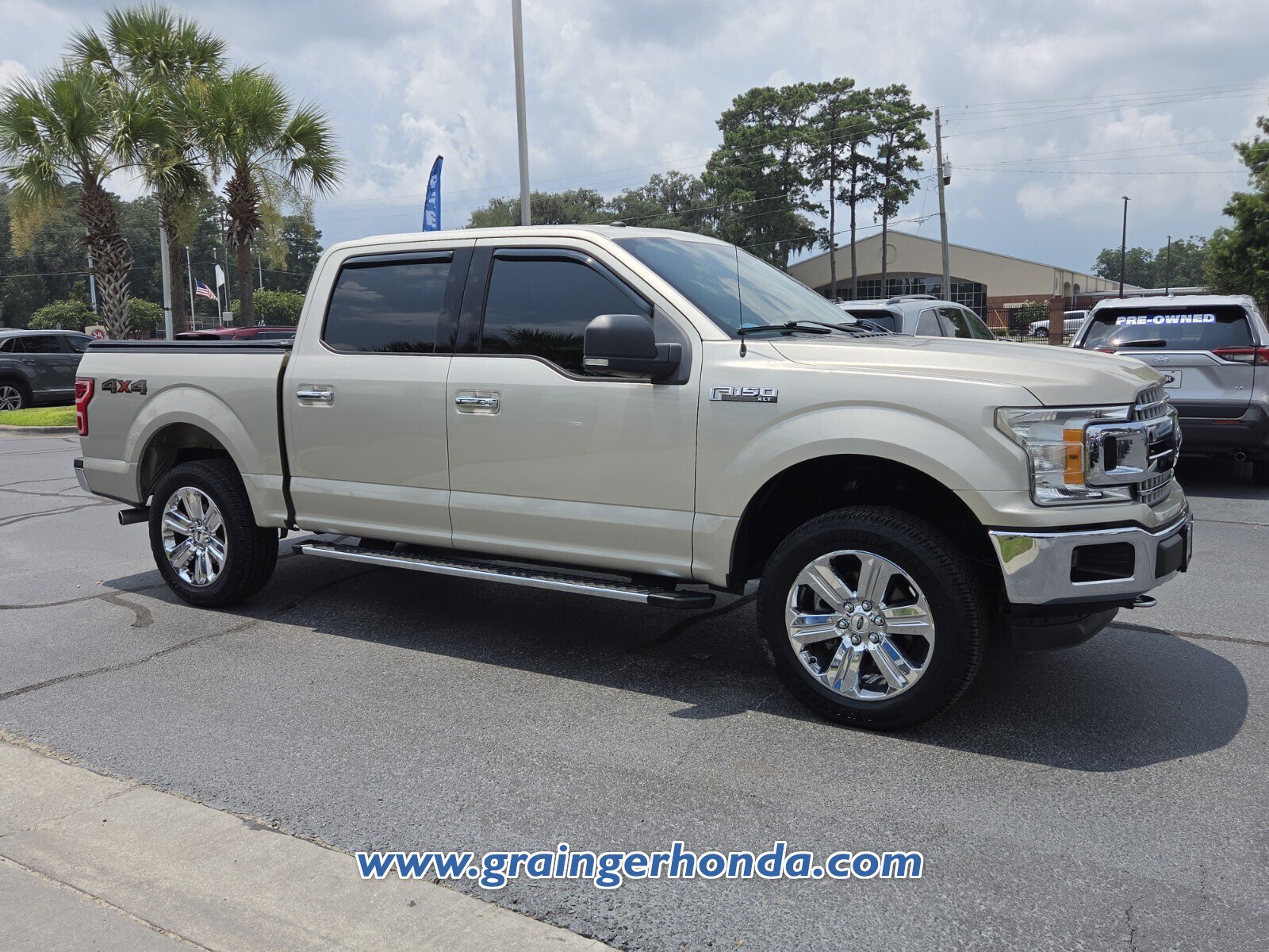 Used 2018 Ford F150 XLT w/ Equipment Group 302A Luxury AWD/4WD image 7
