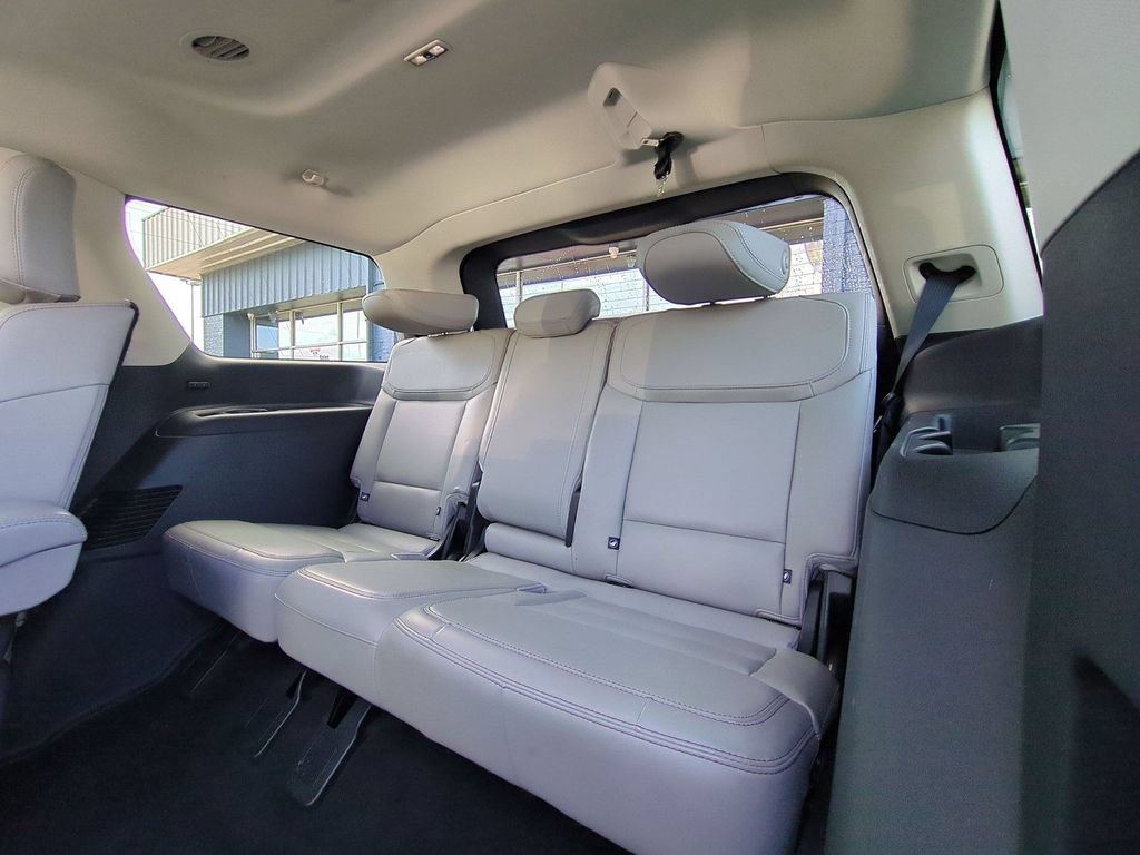 Certified 2025 Ford Expedition Active AWD/4WD image 31