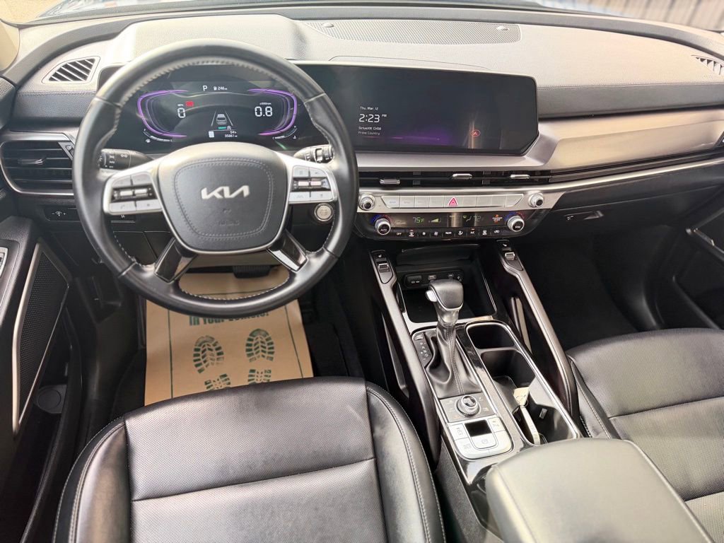 Used 2025 Kia Telluride S image 16