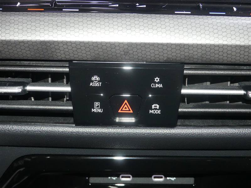 Used 2024 Volkswagen GTI SE FWD image 38