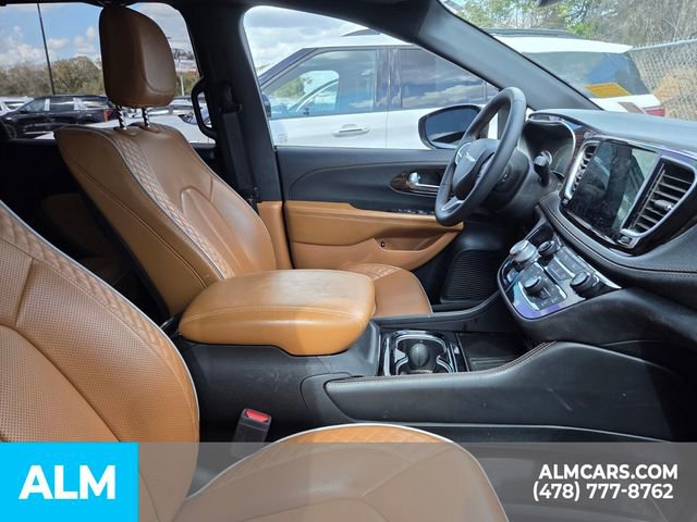 Used 2023 Chrysler Pacifica Pinnacle image 22