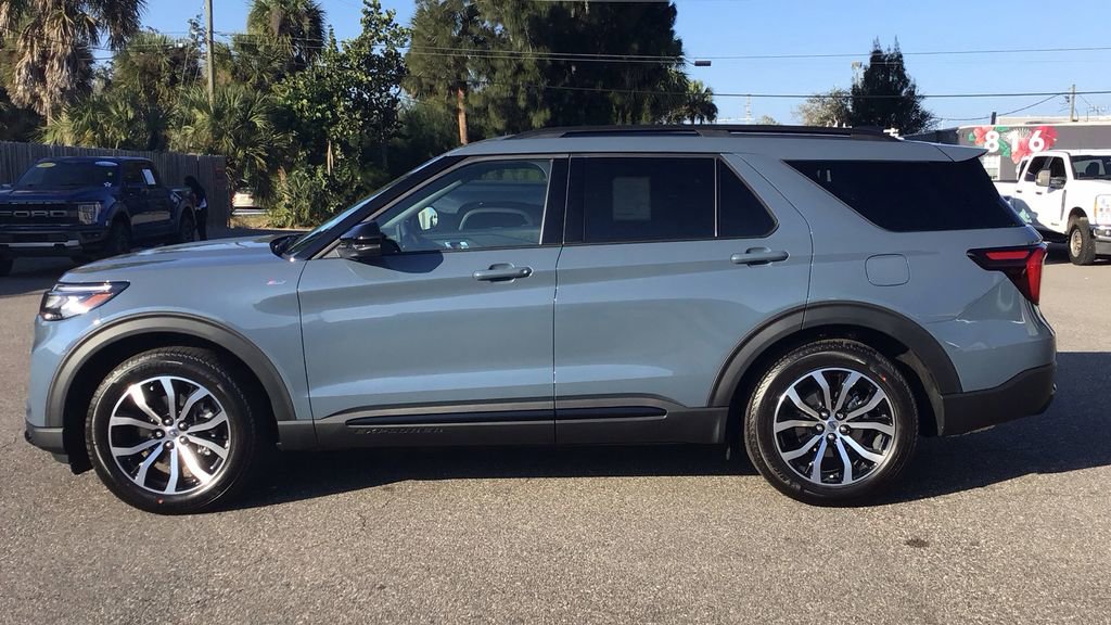 Used 2026 Ford Explorer ST-Line image 8